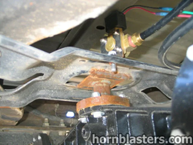 Ryan's 2005 Ford F250 Super Duty Train Horn Install