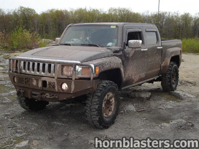 Jesse's 2010 Hummer H3T Train Horn Install