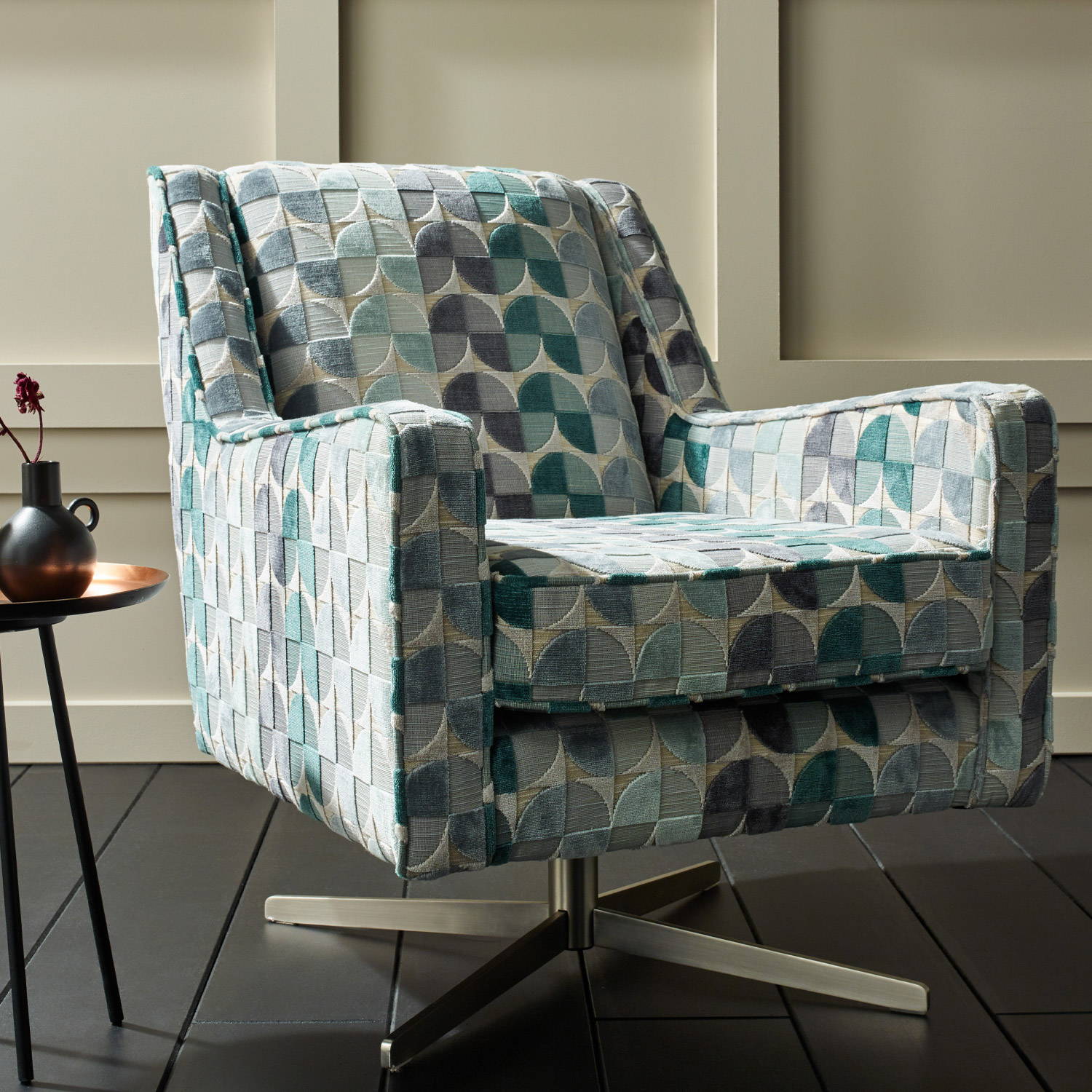 Finley Swivel Chair From The Finley Sofa Collection