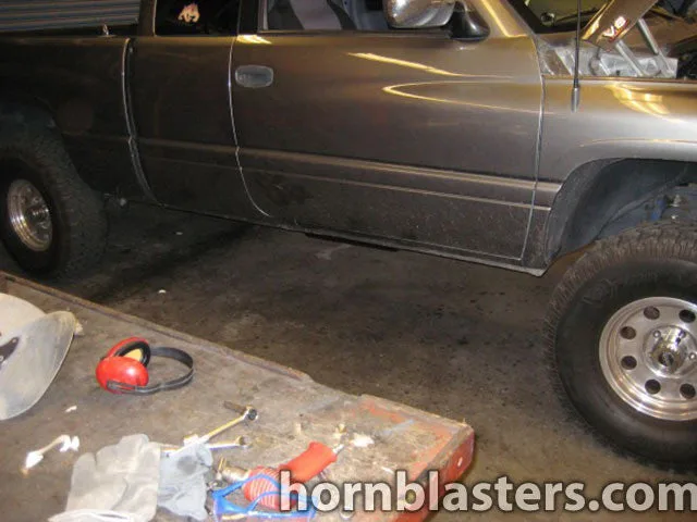 Detailed mounting shot from Richard's 1997 Dodge Ram install photo 16