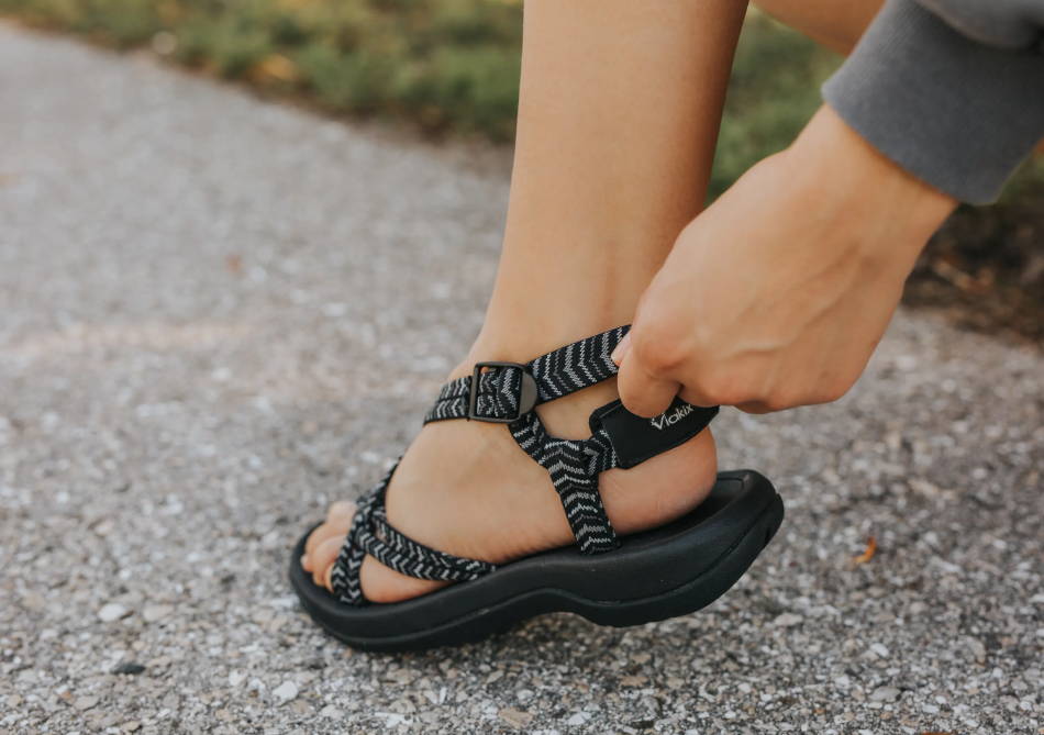 women's hiking sandals