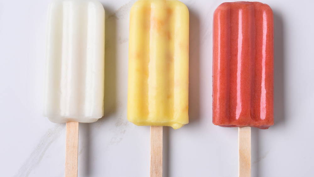 Ice pops with fresh fruit juice for healthy snacks