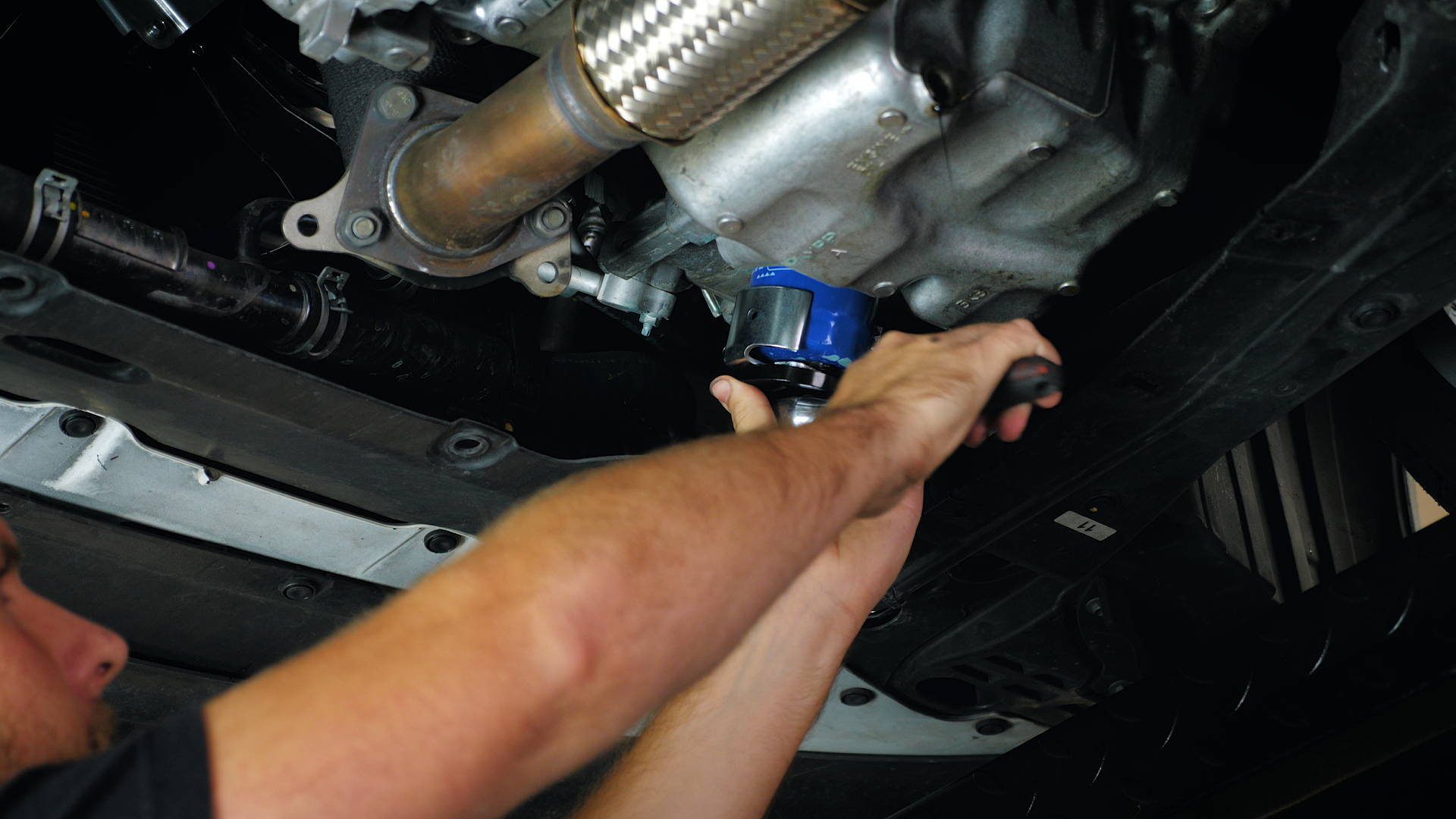 Oil Change - Removing Oil Filter on Honda Civic