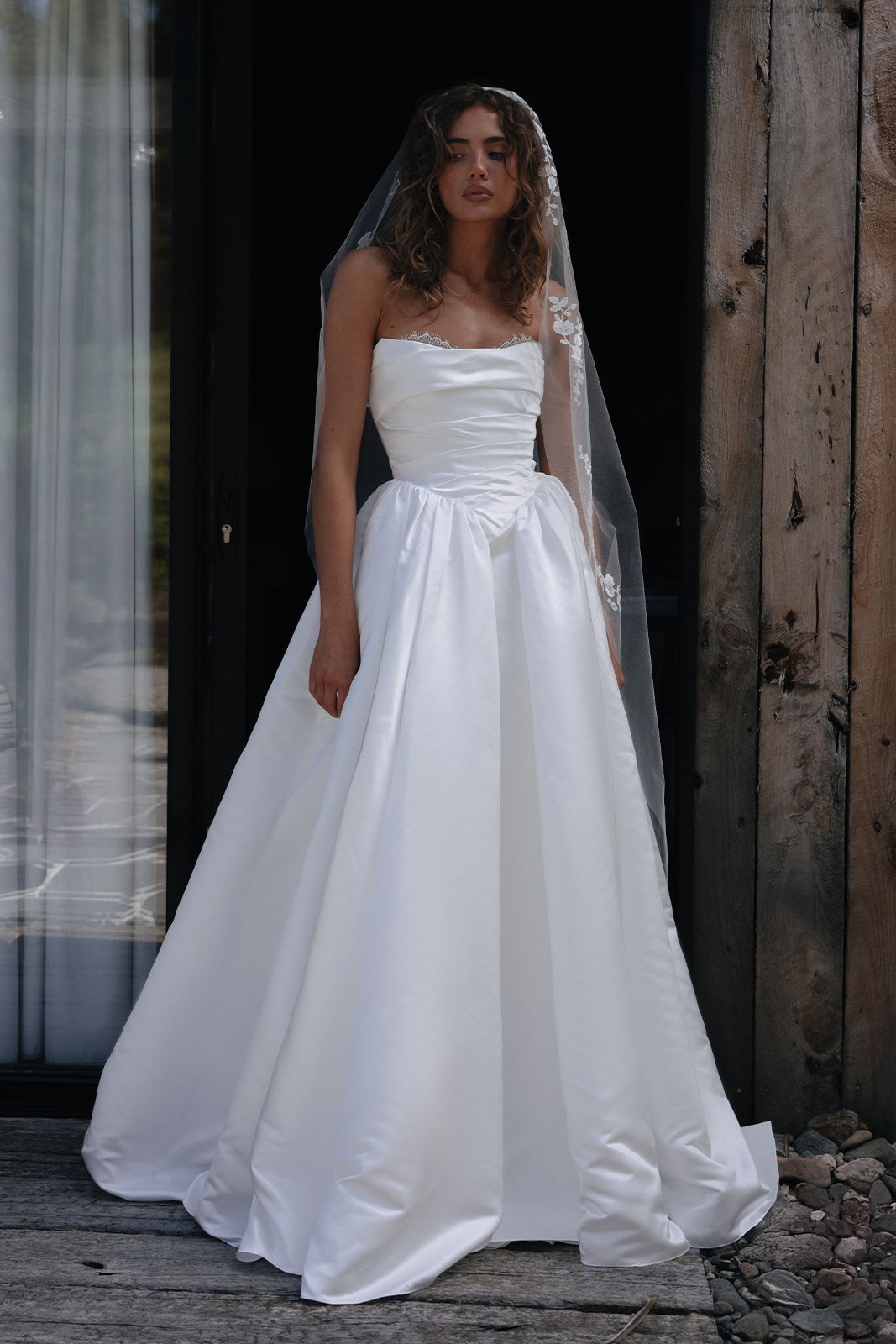 white basque waist dress 19420 Diamond Cap Sleeve Venise Lace Communion Basque waist tops a voluminous Basque Waist Wedding Dress Trend