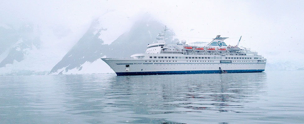 Winter Travel Clothing Checklist