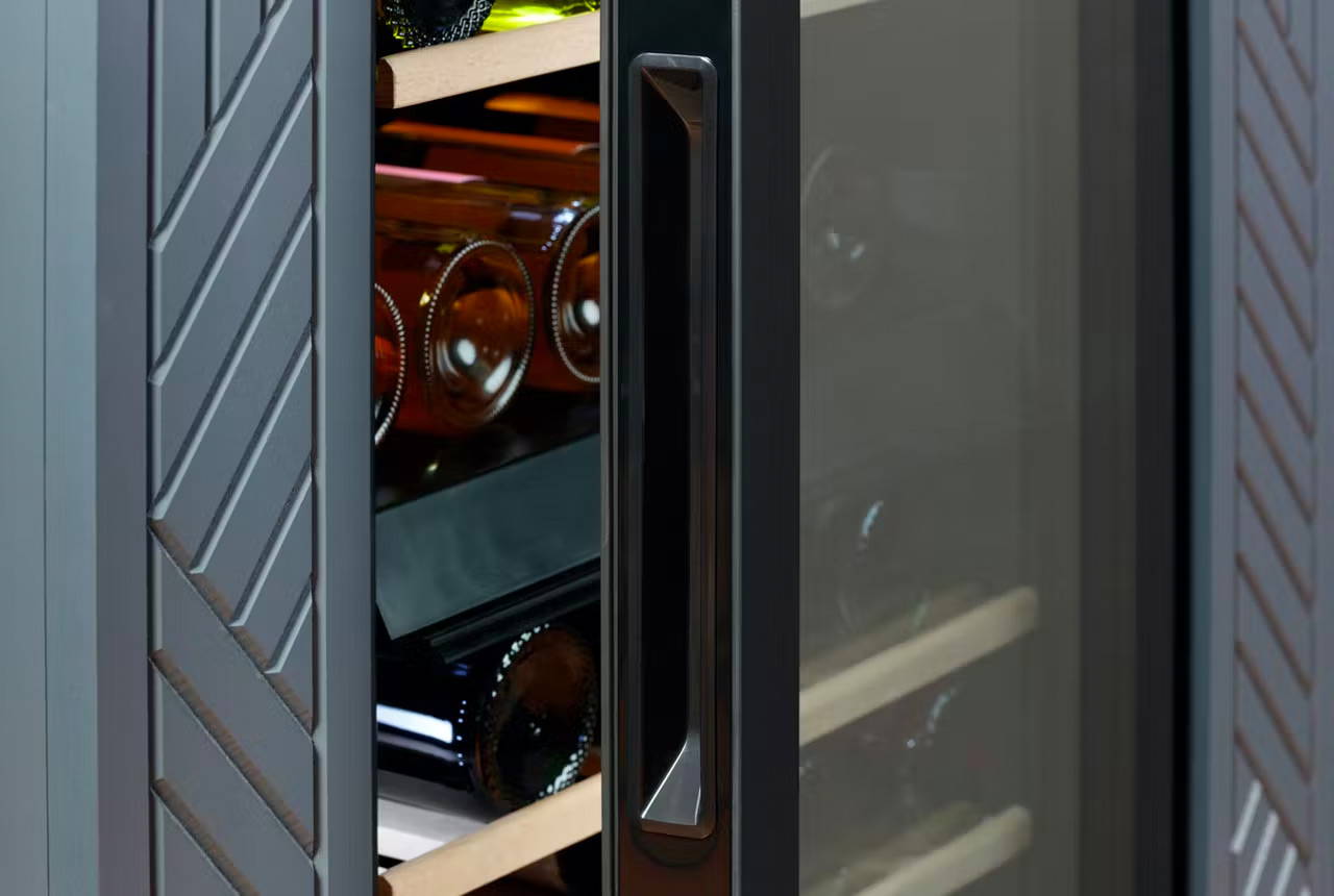 Haier wine center with integrated handles, flush with the glass door.