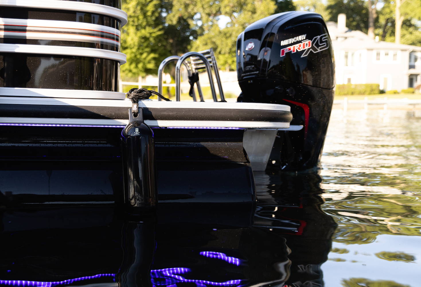 Checklist: Must-Haves for a Pontoon or Deck Boat Day Trip - T-H Marine  Supplies