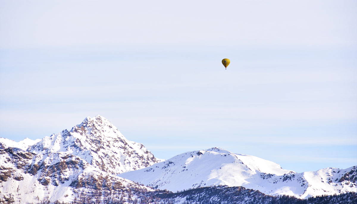 Snow Hot Air Balloon at Big White Ski Resort in Canada