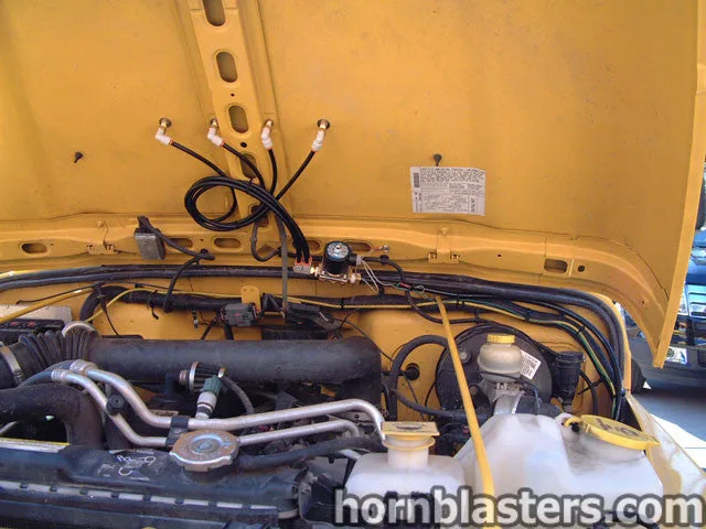 Shocker XL horn kit compressor airlines plumbing overview Eric's Jeep Wrangler train horn installation photo 5