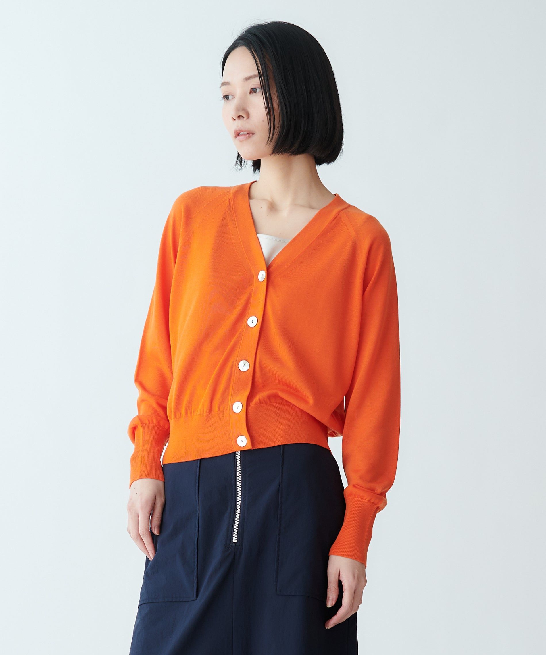 モデル H：165cm / 38 /オレンジ