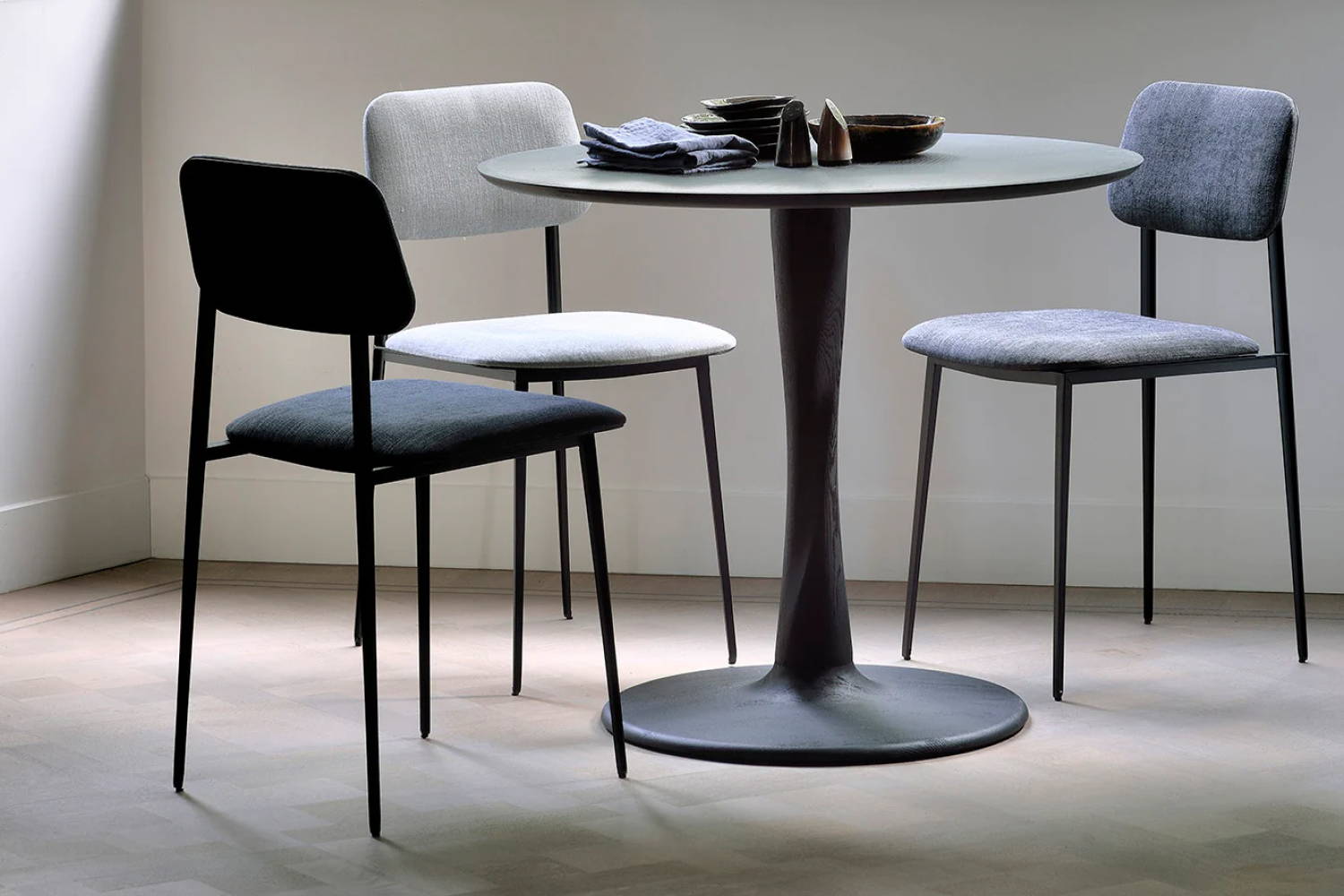 Torsion Dining Table