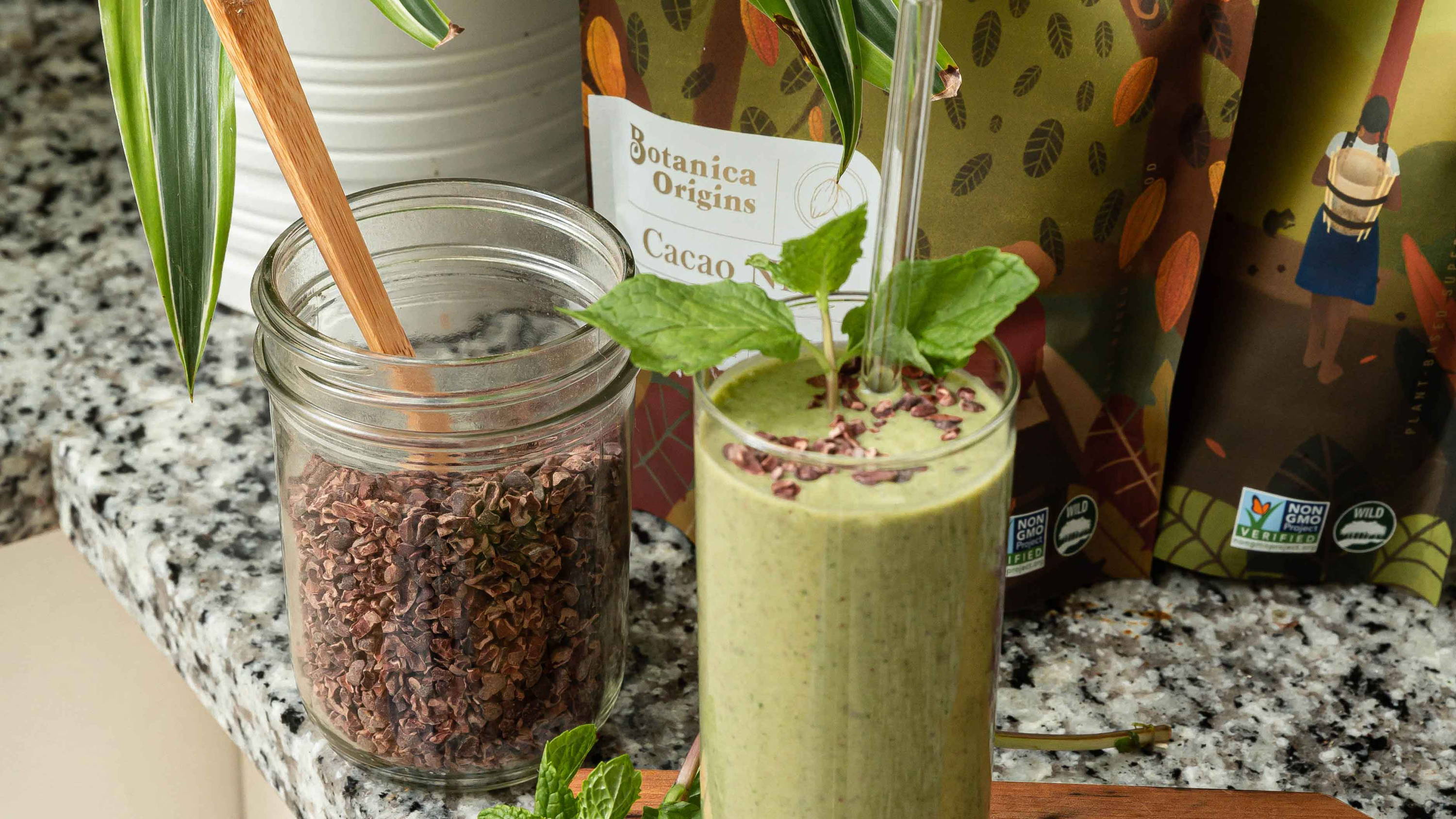 Mint Chip Smoothie © 2021 by Leesa Morales Photography