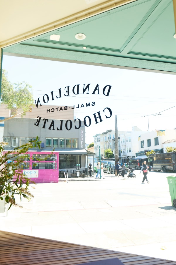 Valencia Street 9