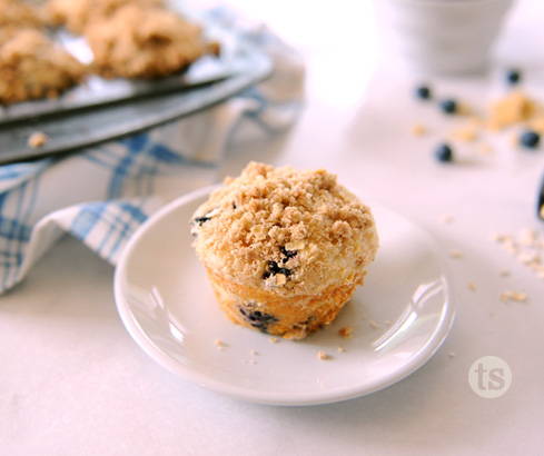 blueberry cinnamon streusel muffins