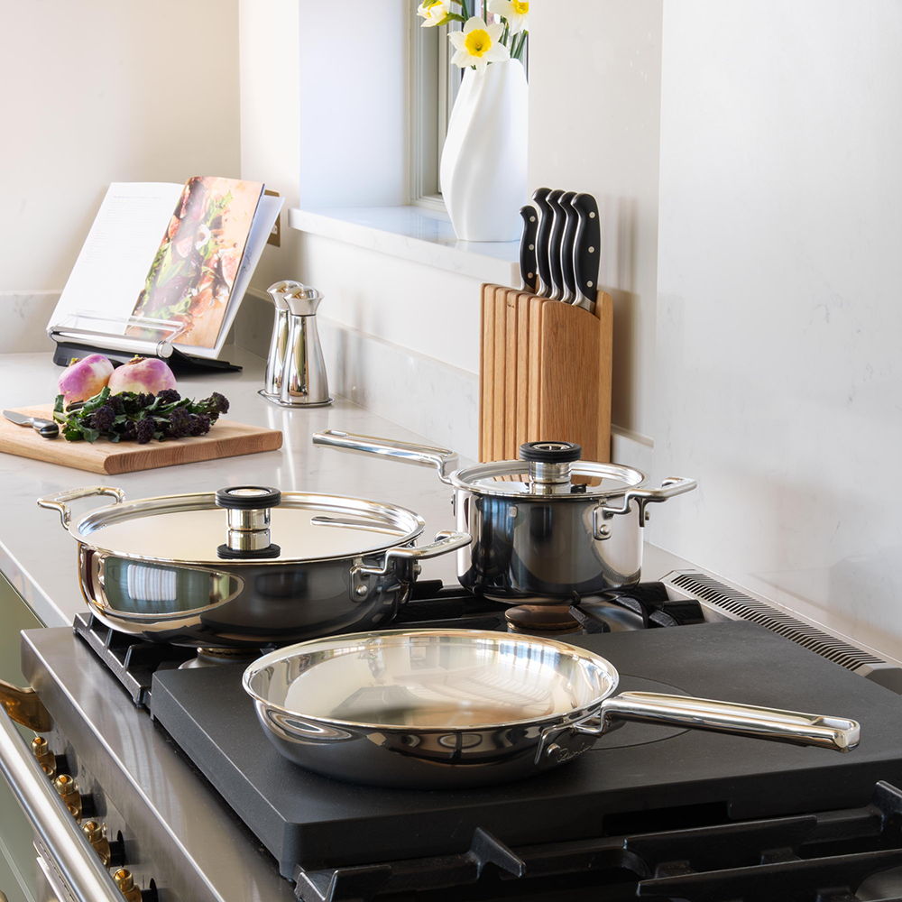 31 Series Cookware