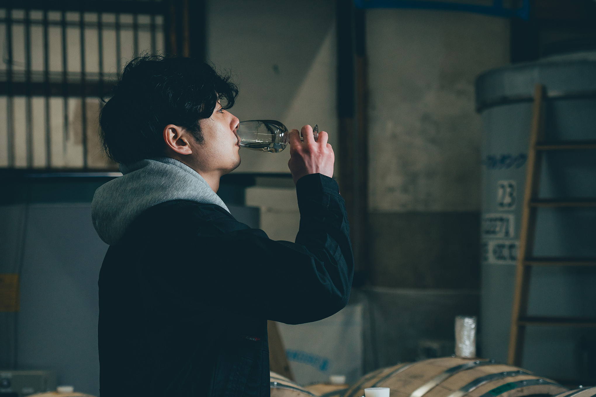 日本酒の蔵元が、ワイン造りをスタート。両方のお酒を手がける醸造責任者・阿部龍弥さんにインタビュー！