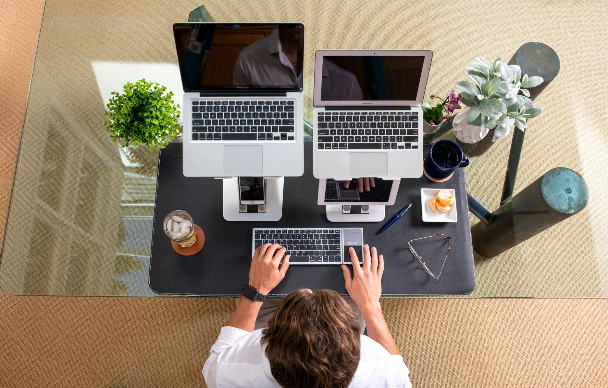 ergonomic desk set-up