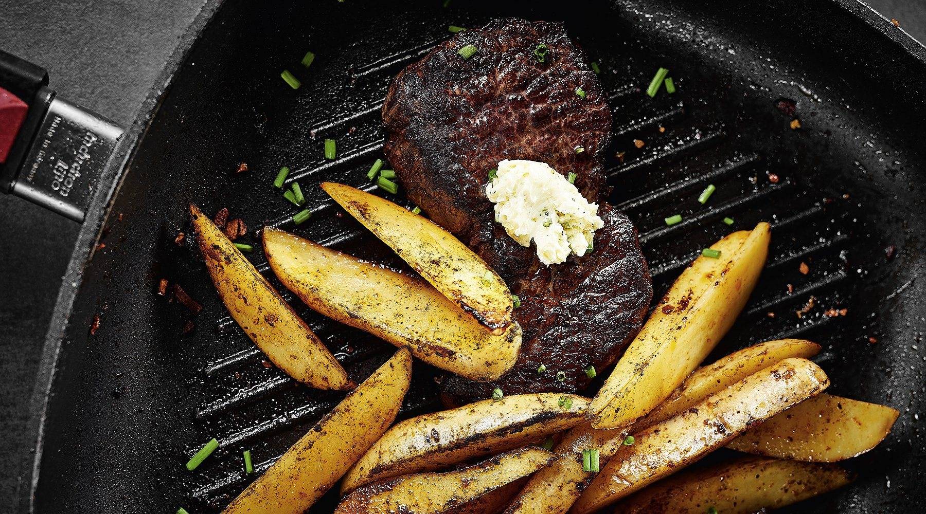 Steak mit Kartoffelwedges