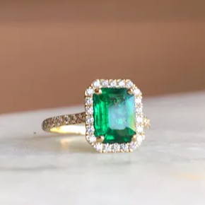 emerald engagement ring