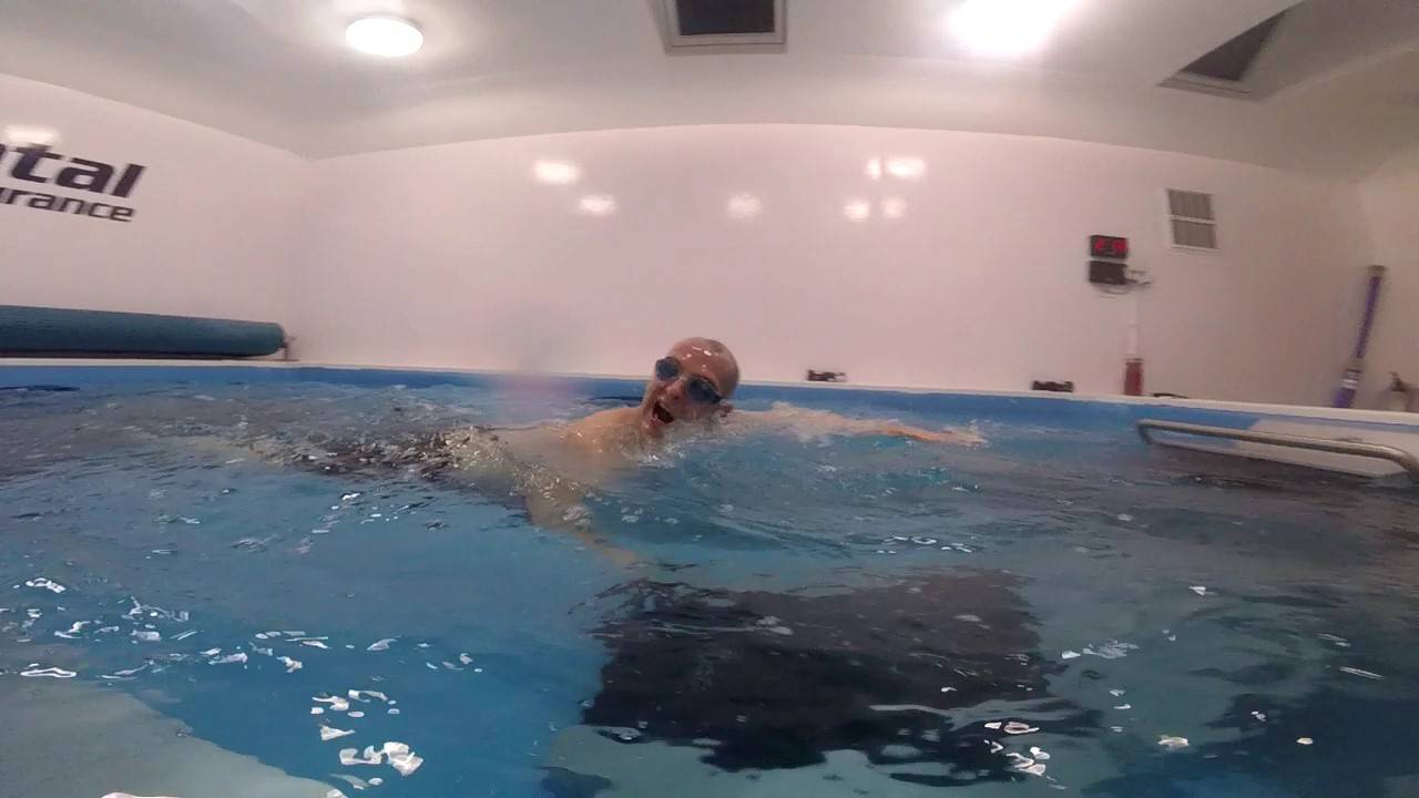 Swimmer struggling to breathe