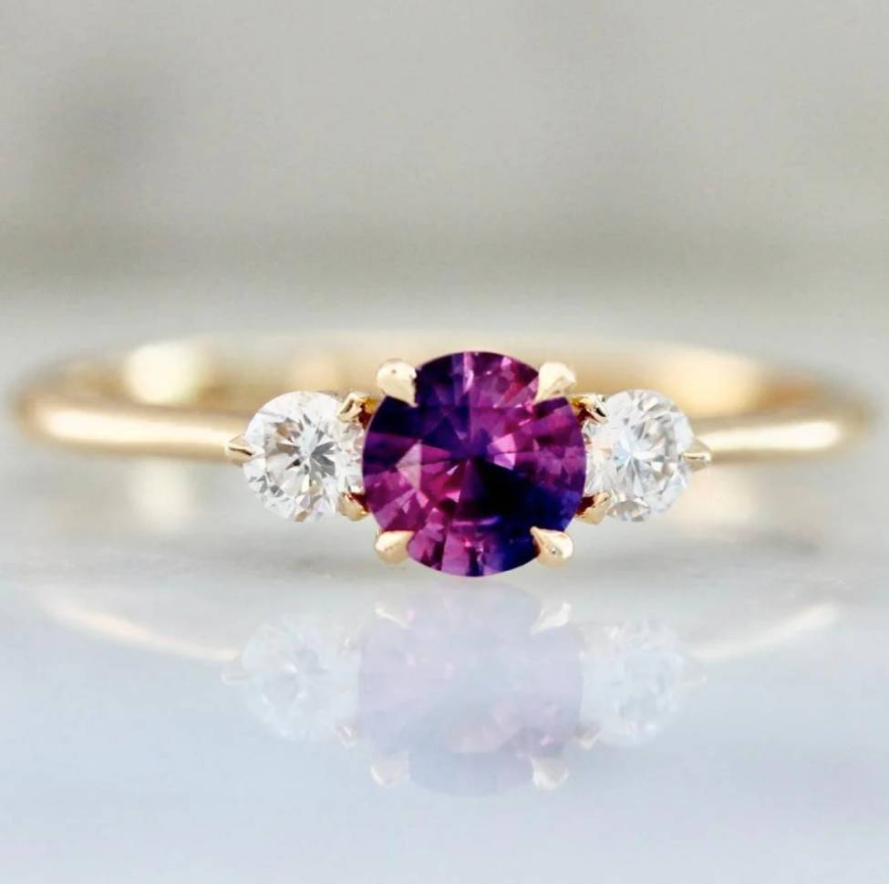 Hot Pink-Purple Bi-Color Round Brilliant Cut Sapphire Ring