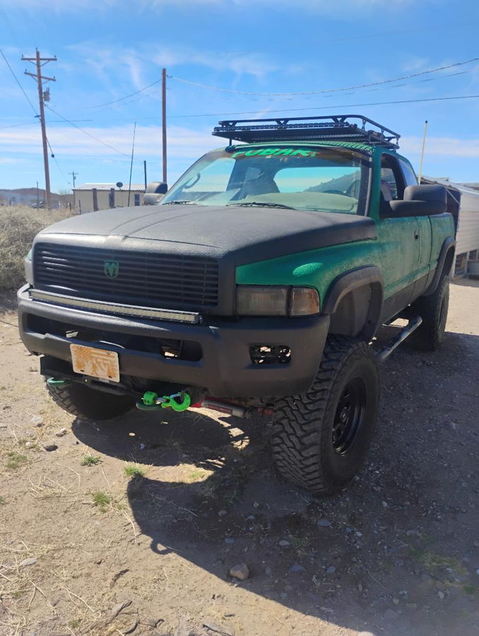 1998 Dodge Ram 1500 dual Outlaw train horns under-hood install