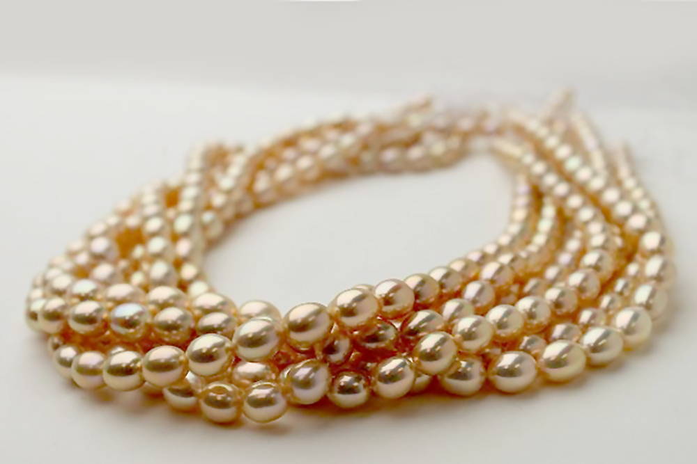 Pearl Colors: Peach Freshwater Pearls