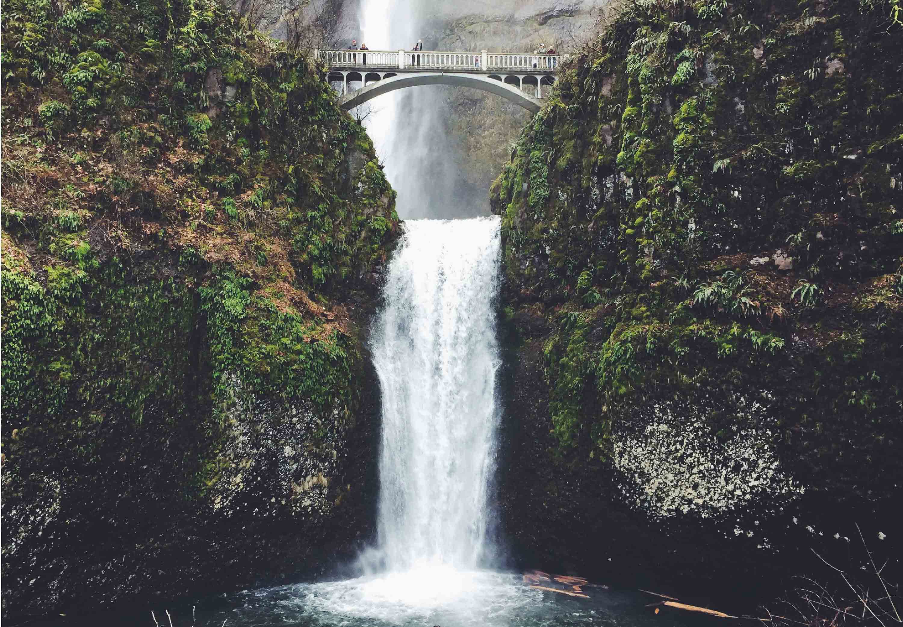 Multnomah Falls bridge