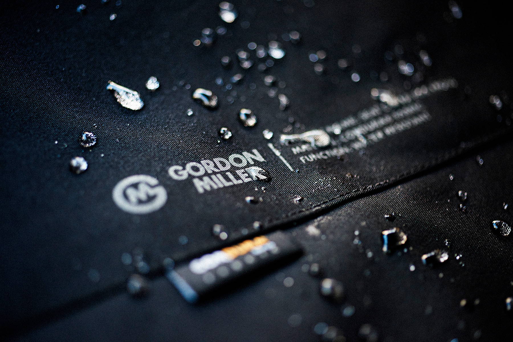 GORDON MILLER CORDURA SEAT COVER LUGGAGE SHEET GORDON MILLER CORDURA SEAT COVER LUGGAGE SHEET