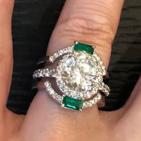 emerald and diamond ring