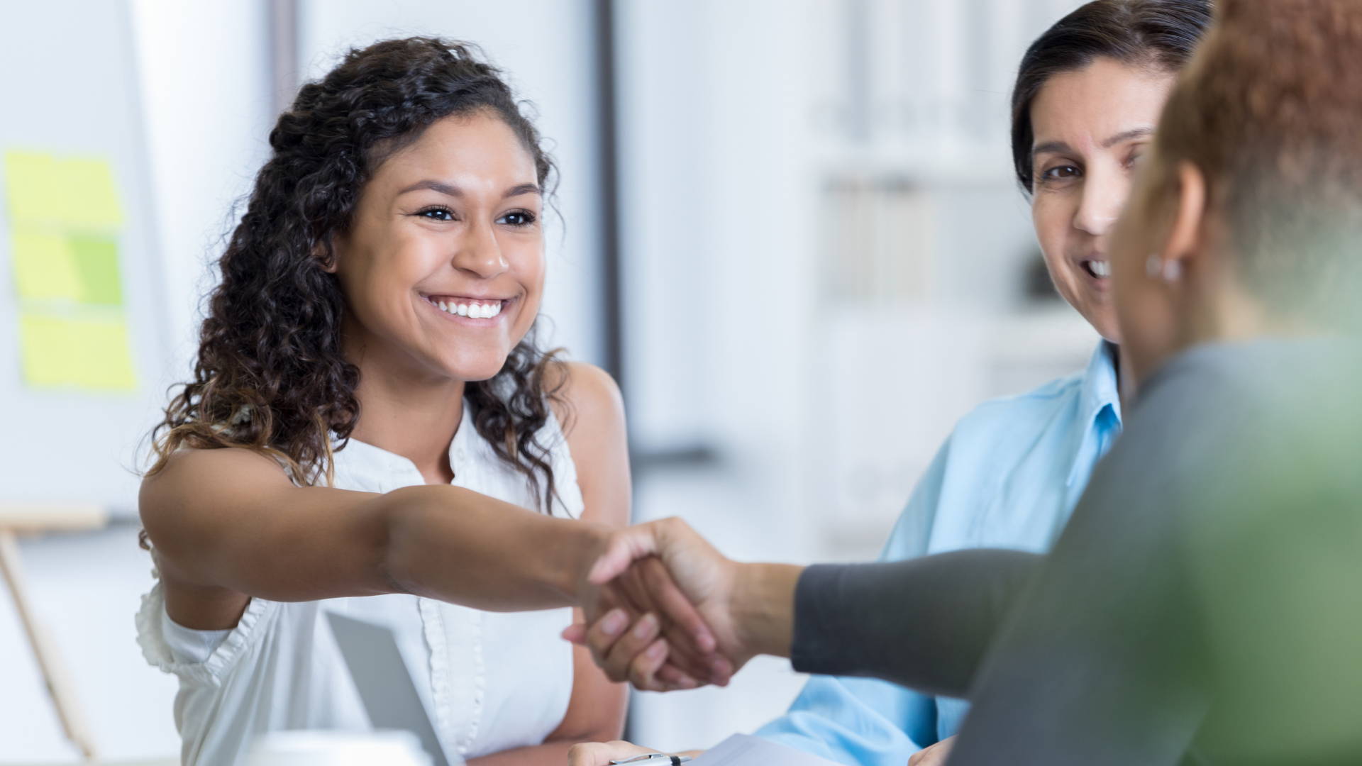 27 Performance Review Goals for Early Career Employees – HarperCollins  Leadership Essentials