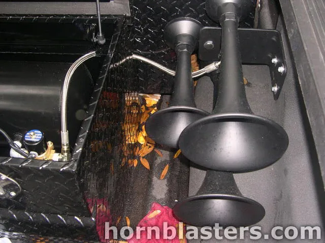 Shaun's 2005 Ford F150 Train Horn Install