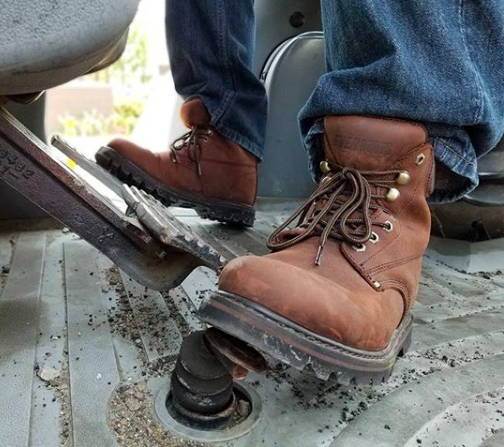 tank” work boot – EVER BOOTS CORPORATION