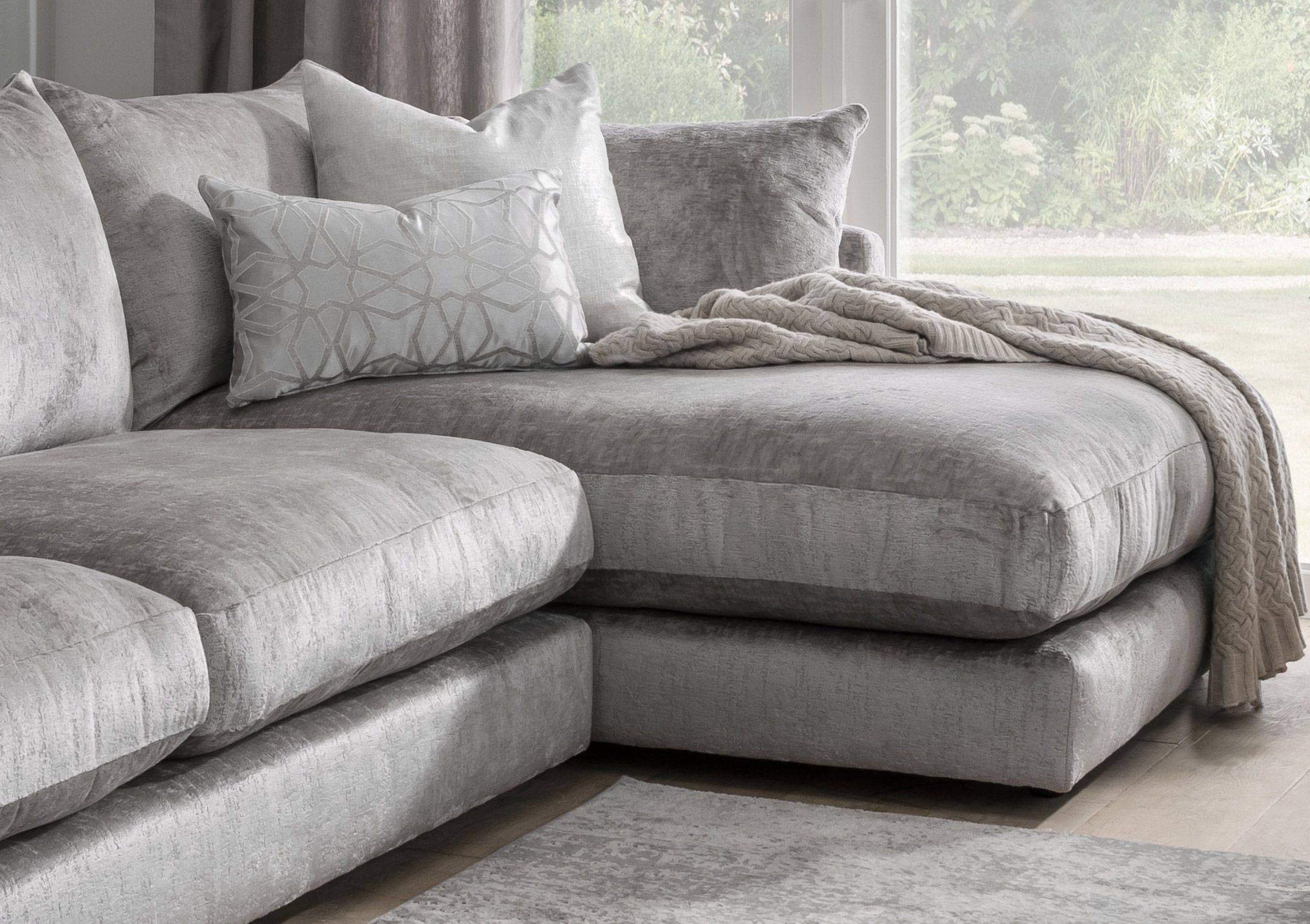 Roxie Sofa Collection - BF Home