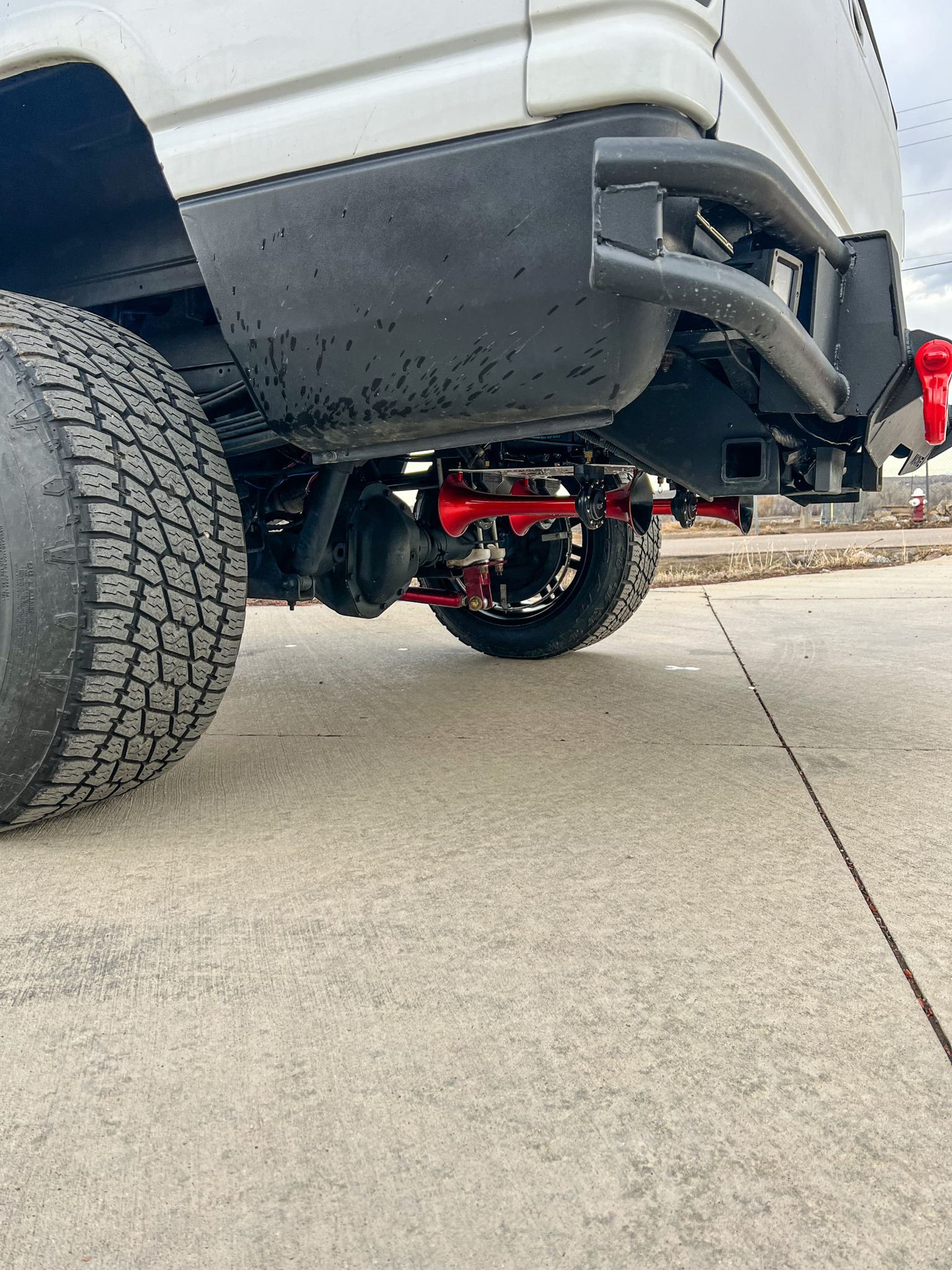 Devin's 1999 Dodge Ram 2500 Train Horn Install