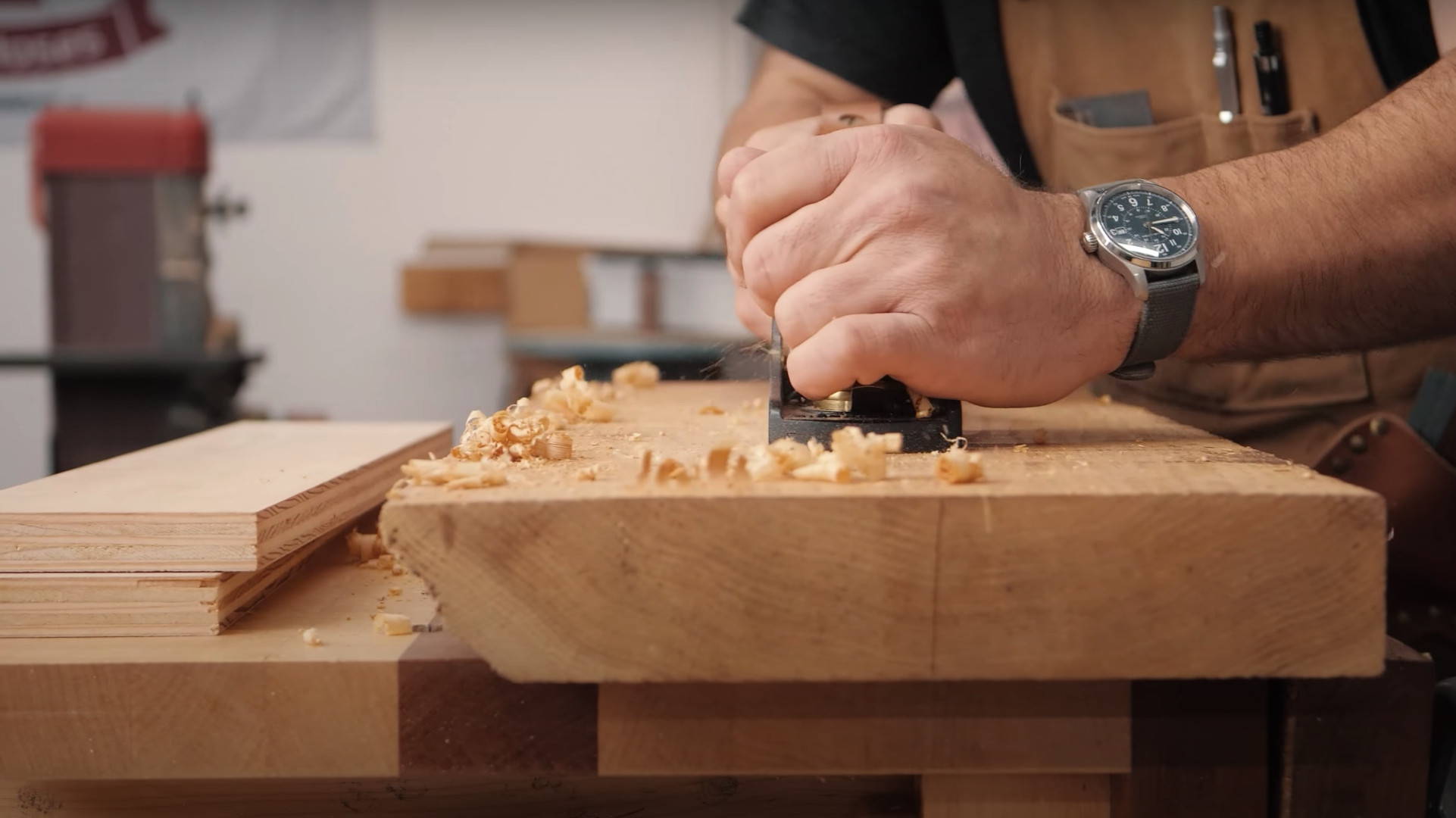 Flattening a board with a hand plane