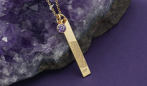 yellow gold vertical bar pendant