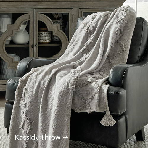 Kassidy Throw