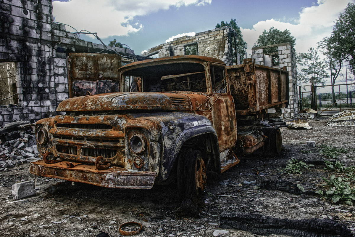 A building a truck burned by fire