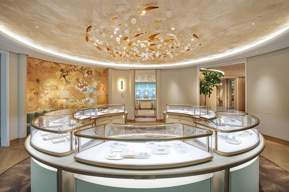 Buy Akoya Pearls at a Luxury Jewelry Store