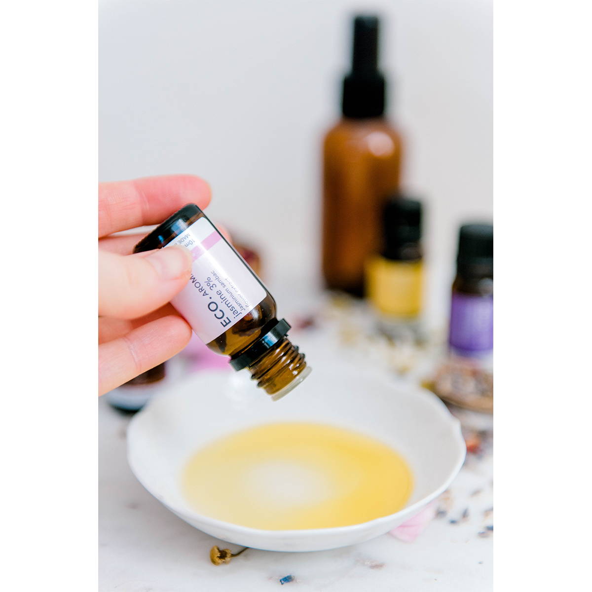 jasmine essential oil
