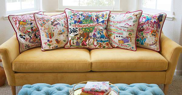 catstudio Holiday Collection - Couch with Embroidered Pillows