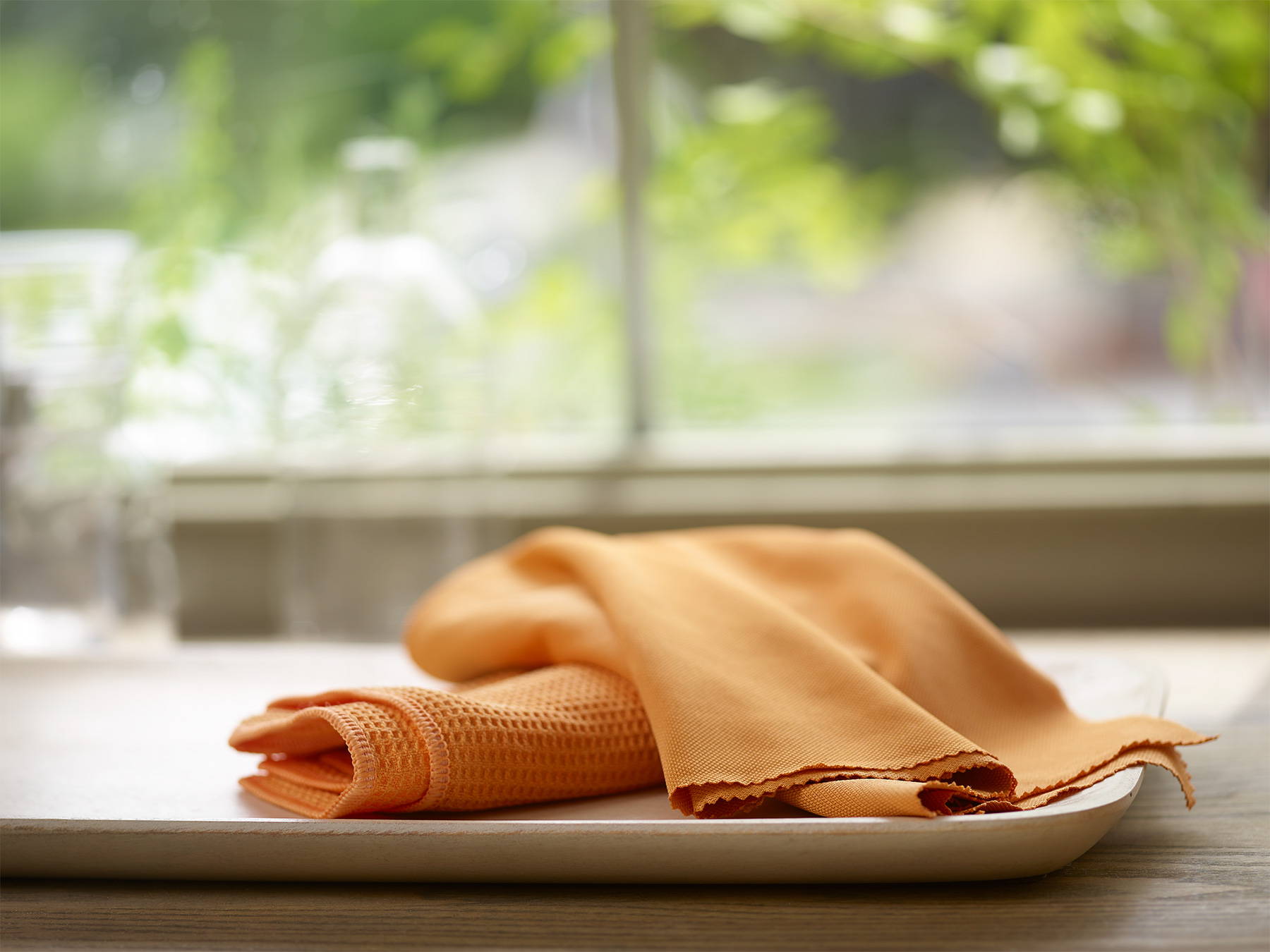 How to Clean Windows With Microfiber Cloth