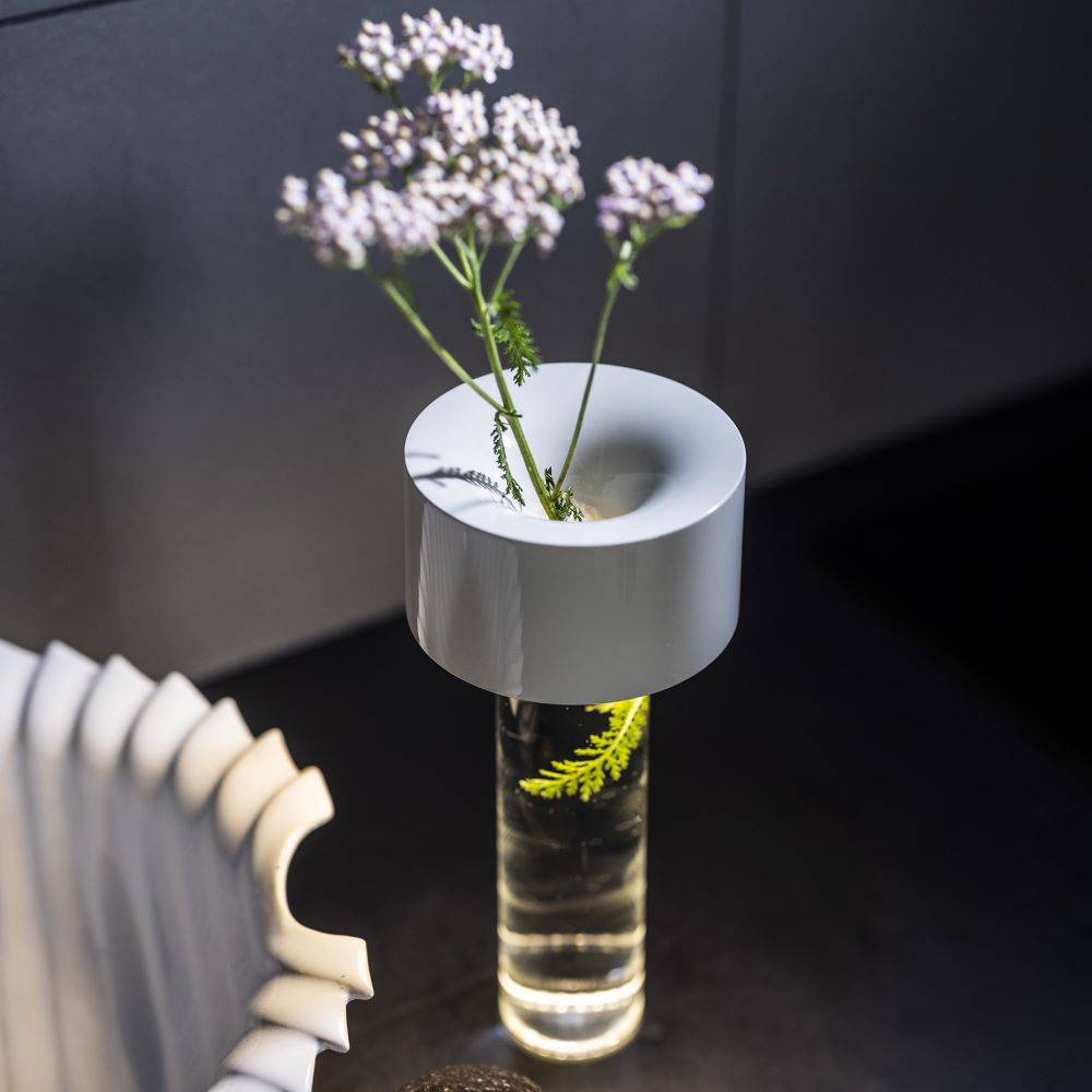 Fleur Vase & Portable Lamp