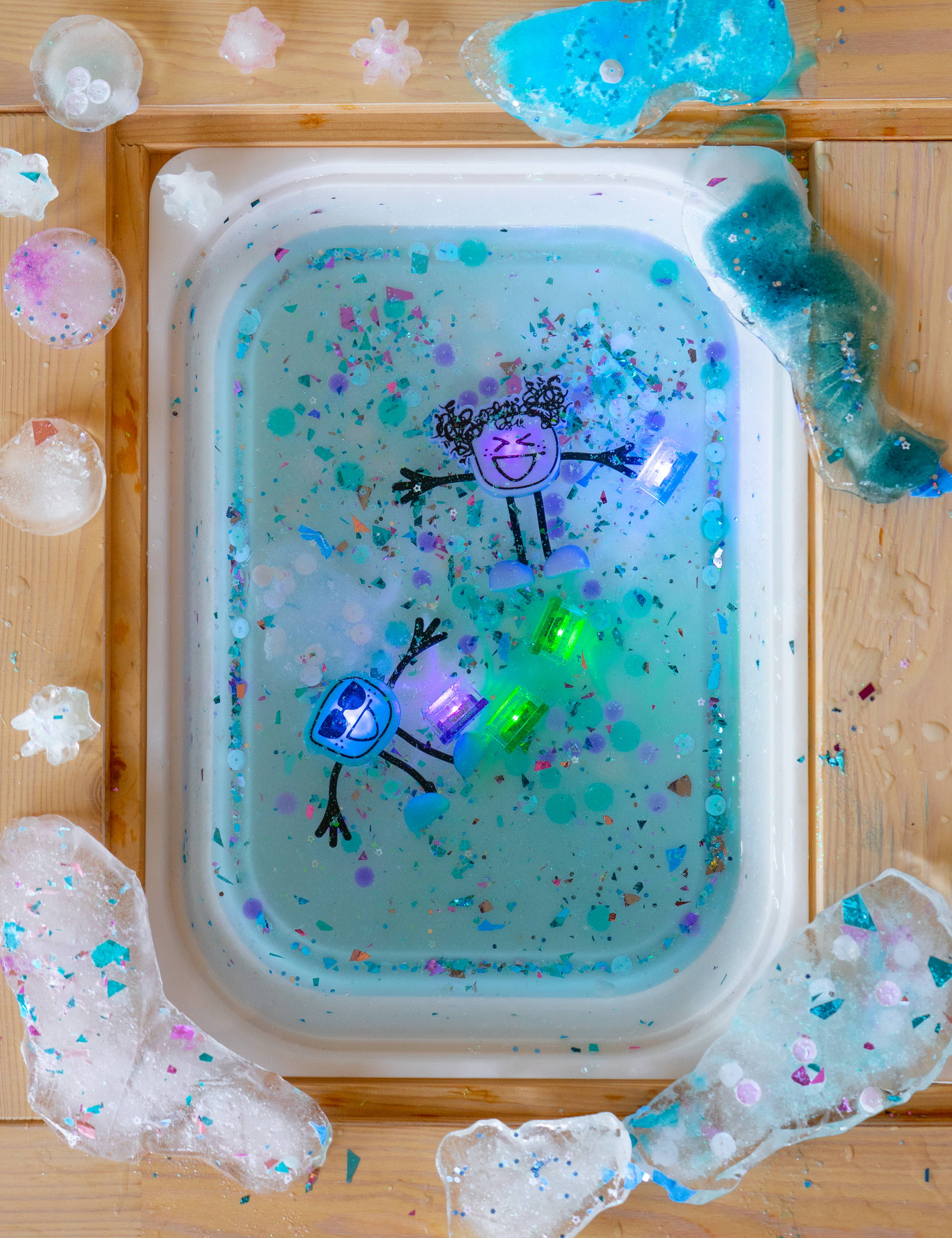 fun and easy sensory play with Glo Pals