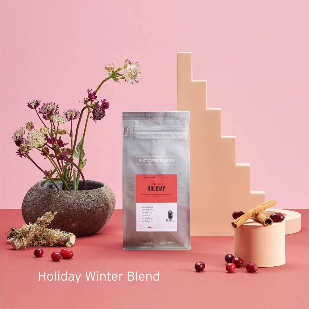 Holiday Winter Blend. Whole bean, 300g bag.