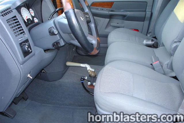 Brian's 2006 Dodge Ram 1500 Train Horn Install