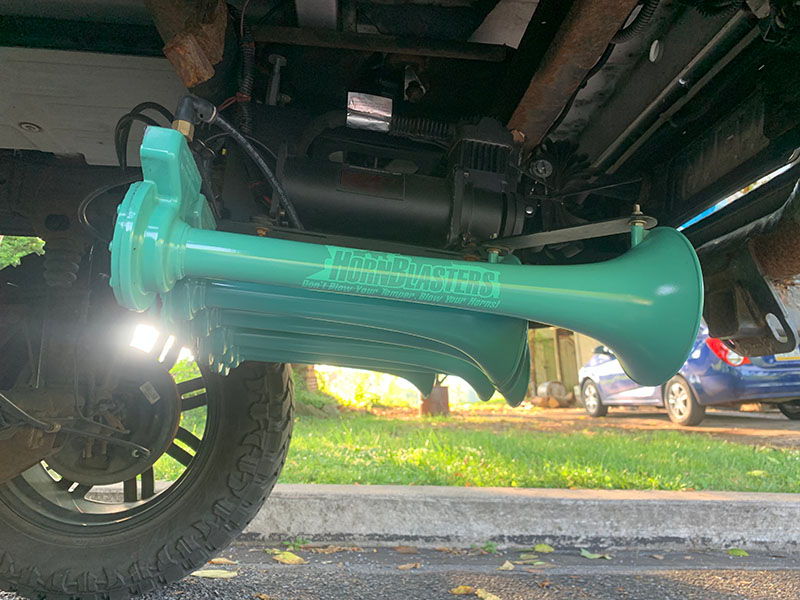 Caitlyn's 2012 Chevrolet Silverado 1500 Train Horn Install