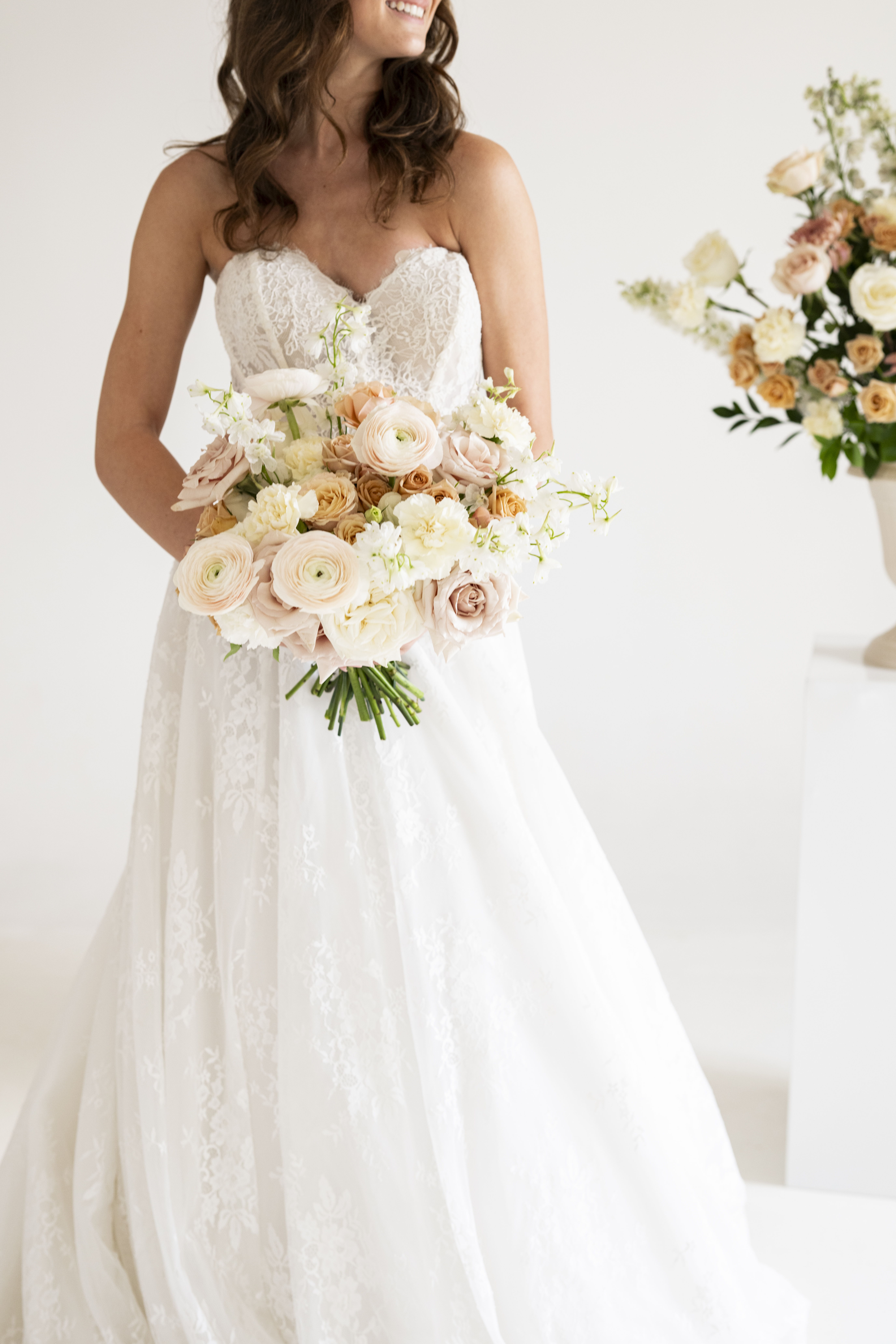 Champagne Neutrals bridal bouquet