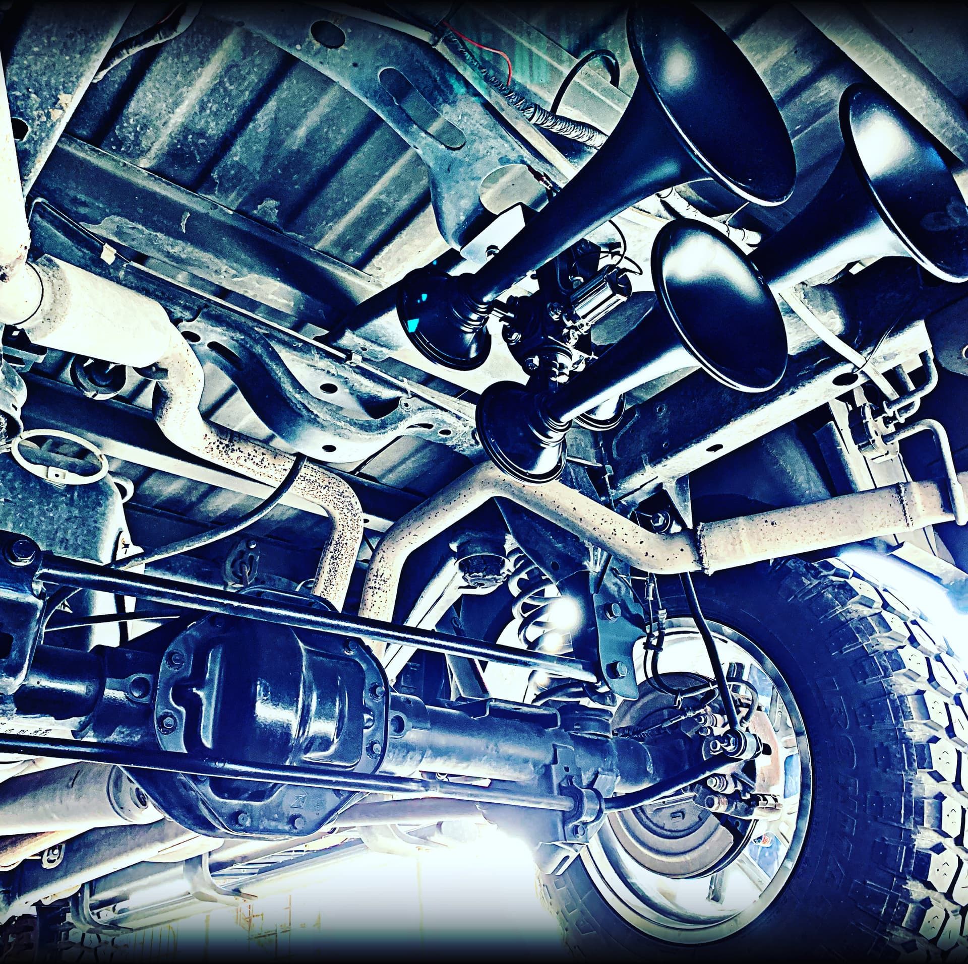 Matthew's 2012 Dodge RAM 1500 Train Horn Install